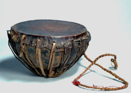 Tyamko, tambor em forma de tigela doNepal