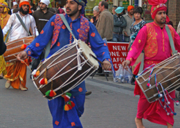 Dhol, Índia