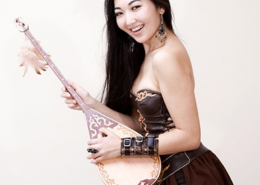 Dombyra, Assel Abrakhmanova. Cazaquistão