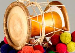 Idakka, tambor em forma de ampulheta, Índia