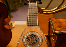 Mandore, London Victoria and Albert Museum