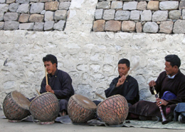 Nagara, Médio Oriente