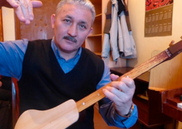 Qomuz, Azerbaijão e Turquia