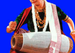 Pung, bimembranofone de barril, Manipur, Índia