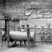 Trocano, tambor de fenda, Brasil
